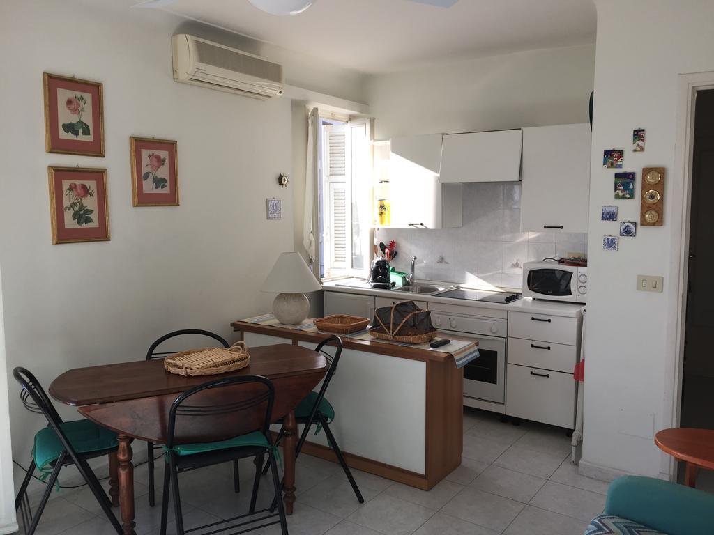 Appartement Palais Henri IV Nizza Zimmer foto